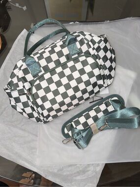 Green and White Checkerboard lunchbox